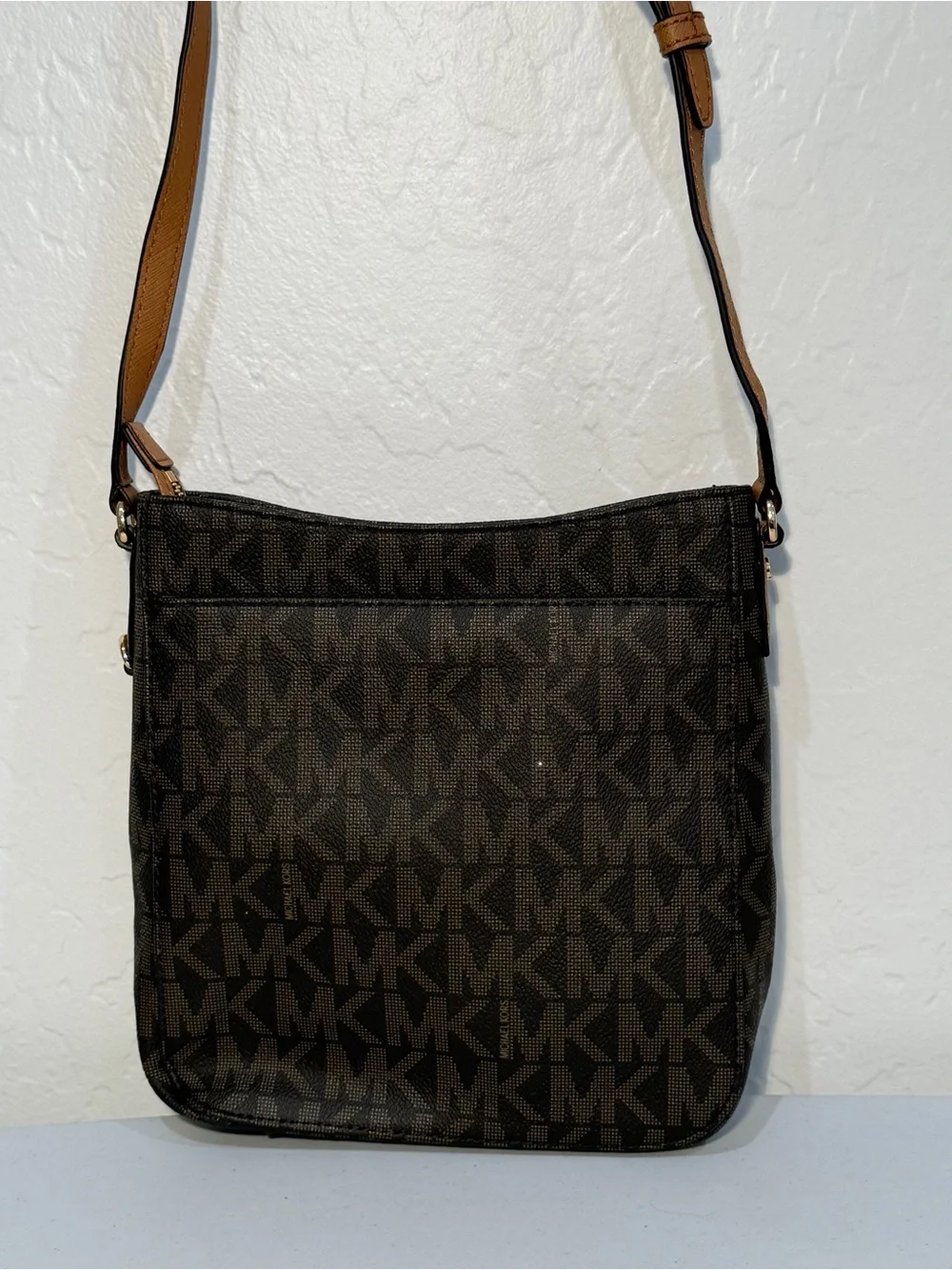 Michael Kors Hamilton Traveler Crossbody
